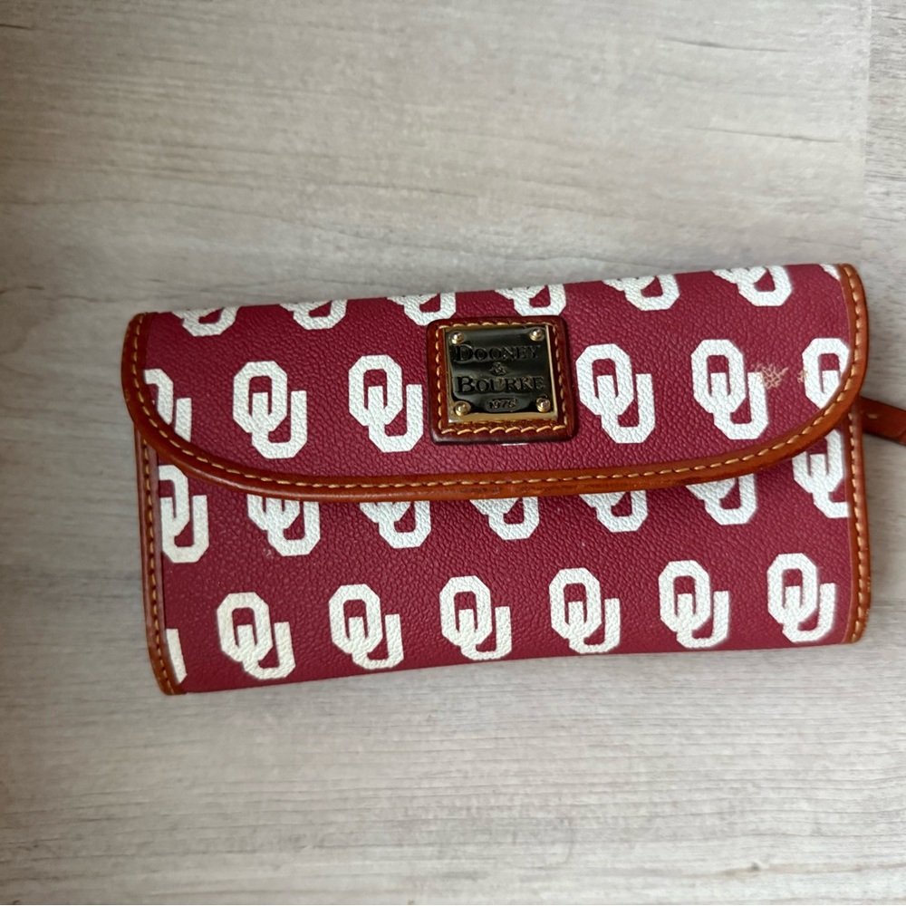Dooney & Bourke University of Oklahoma Wallet